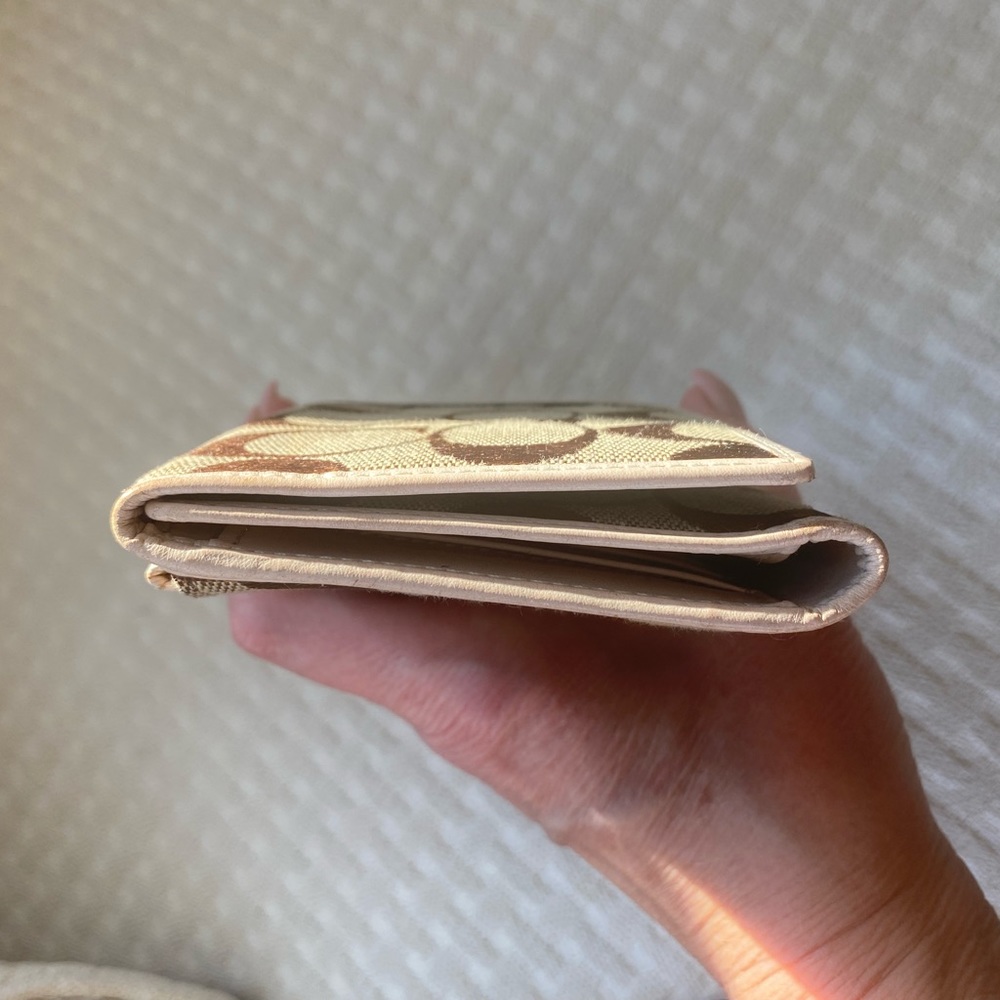 Coach Monogram wallet - Picture 10 of 10